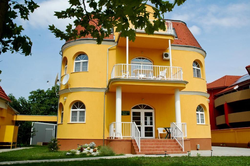 Kastely Panzio Ii. Hotel Hajduszoboszlo Exterior photo