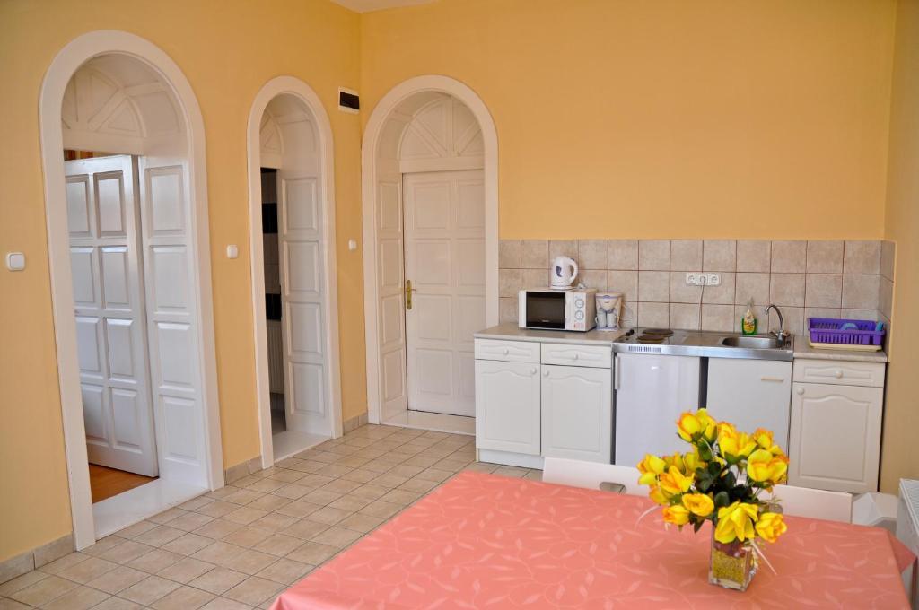Kastely Panzio Ii. Hotel Hajduszoboszlo Room photo