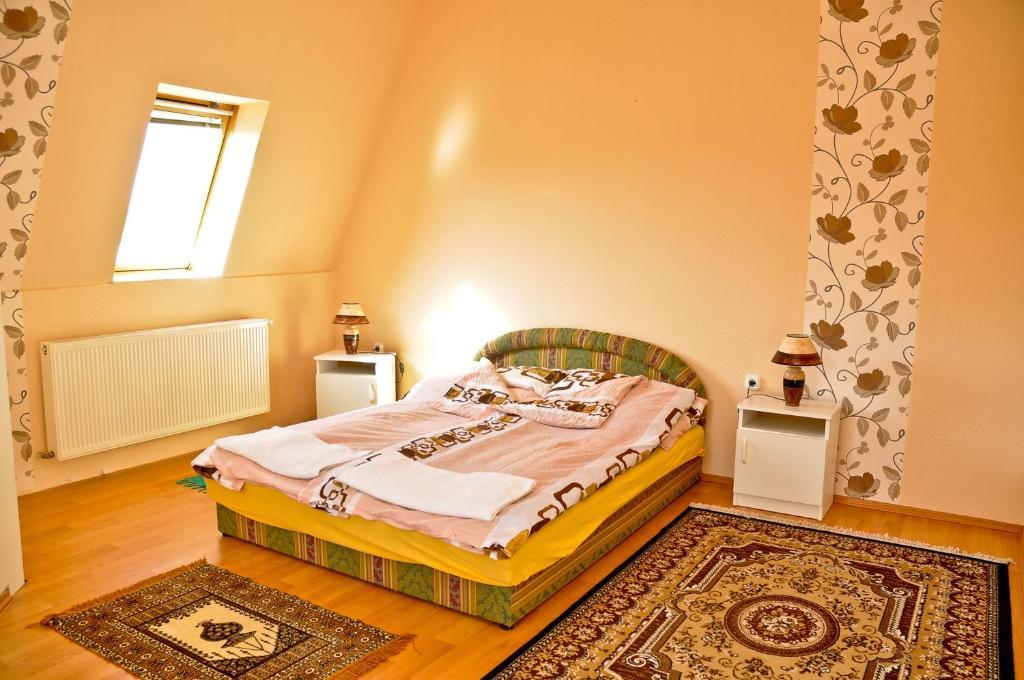 Kastely Panzio Ii. Hotel Hajduszoboszlo Room photo